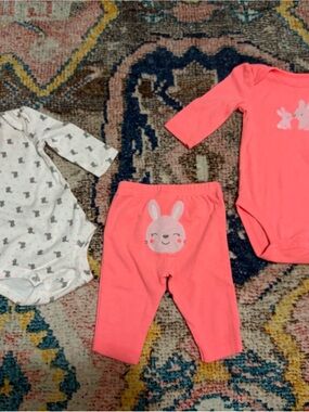 Baby Girl Coral Bunny 3-Piece Bodysuit & Pants Set